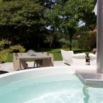 cover_Onthaasten_in_de_Achterhoek_Koolmees_hottub_tuin
